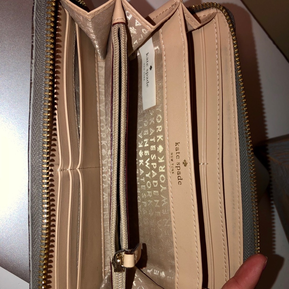 Kate Spade Wallet - Picture 3 of 7